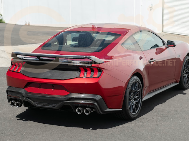 2024-UP FORD MUSTANG S650 | CARBON FIBER REAR TRUNK PANEL COVER TRIM